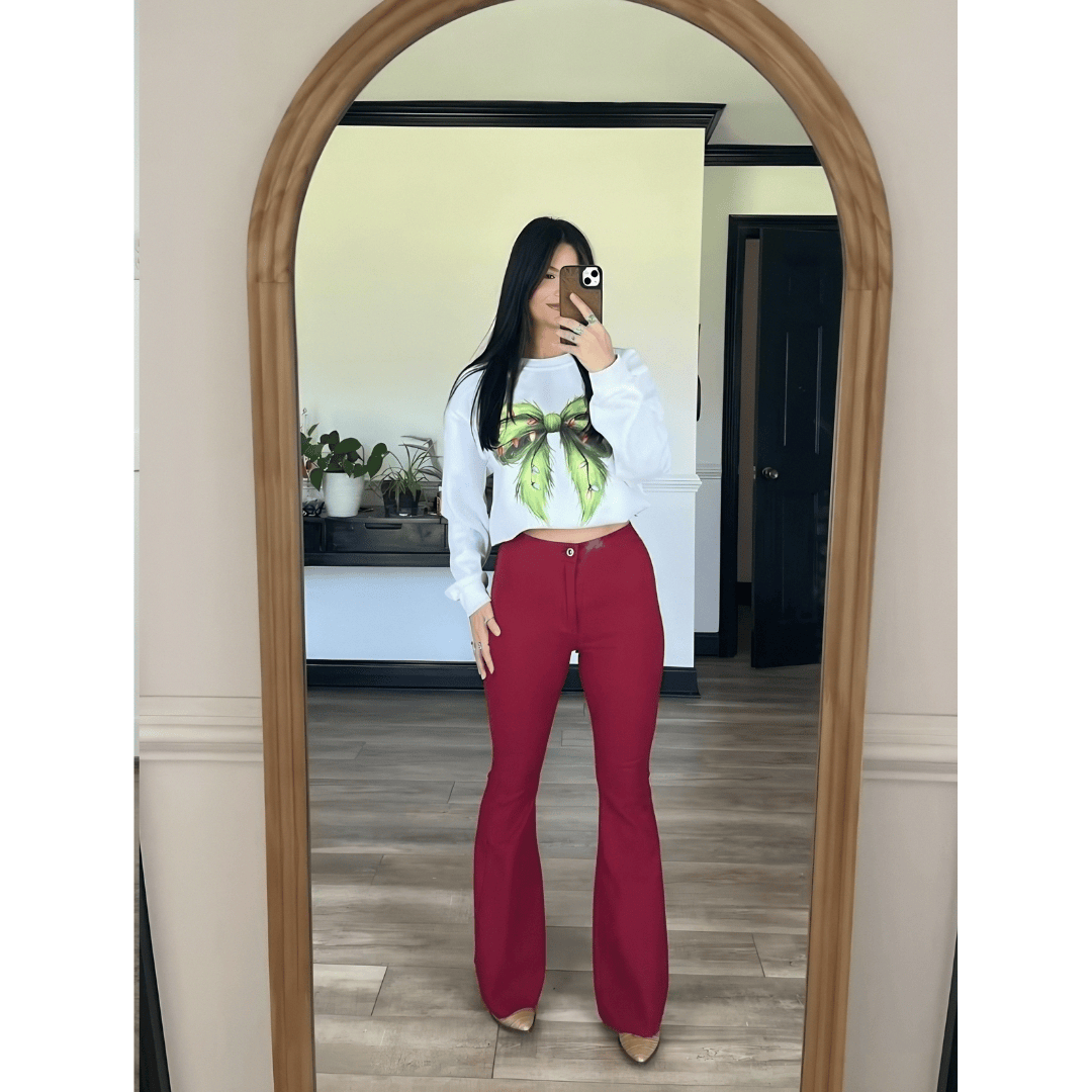 North Pole Flare Bundle (1 Surprise Christmas Crewneck + 1 Strechy Bow)