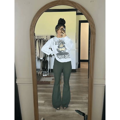 North Pole Flare Bundle (1 Surprise Christmas Crewneck + 1 Strechy Bow)