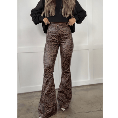 North Pole Flare Bundle (1 Surprise Christmas Crewneck + 1 Strechy Bow)